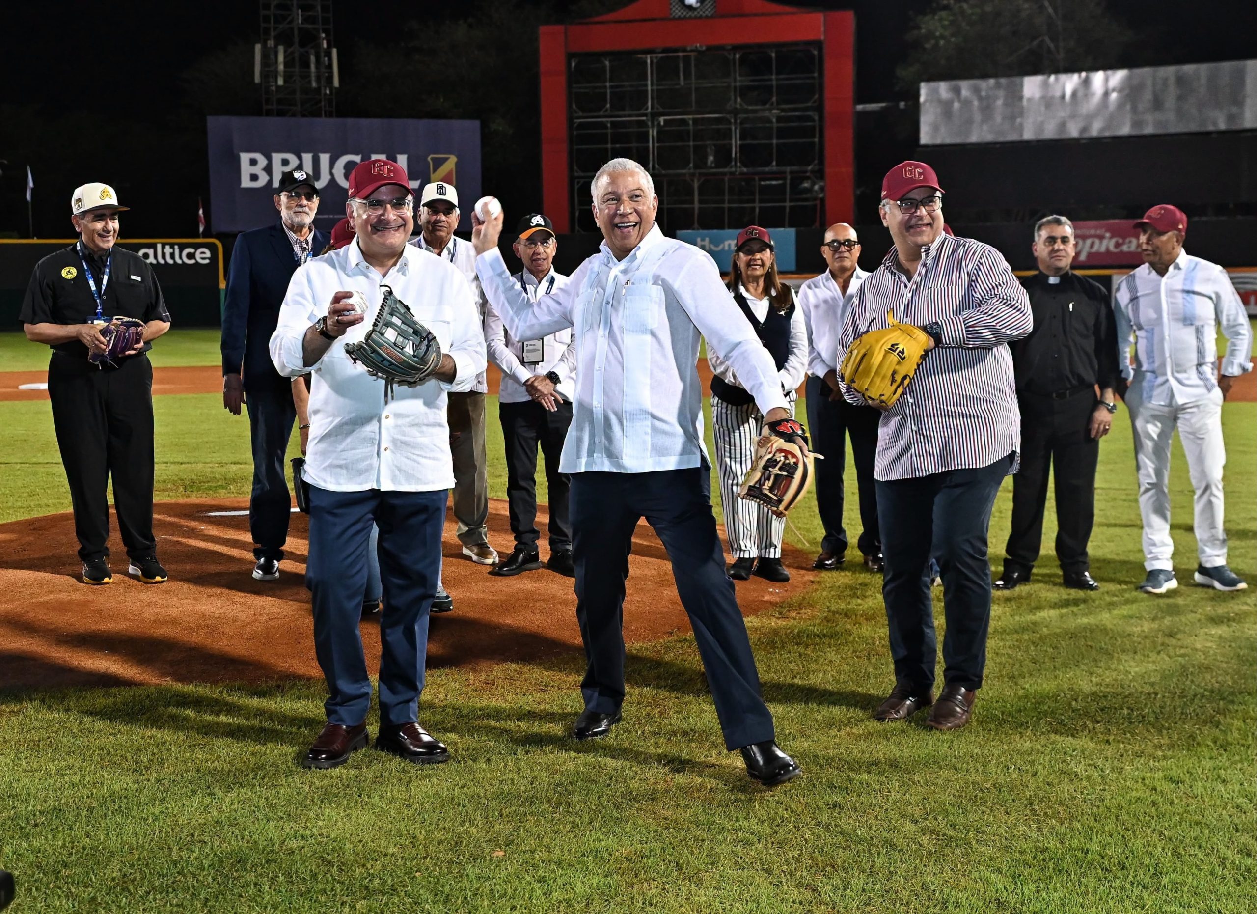 Peralta y Jorge guían a Gigantes a un triunfo sobre las Águilas del Cibao